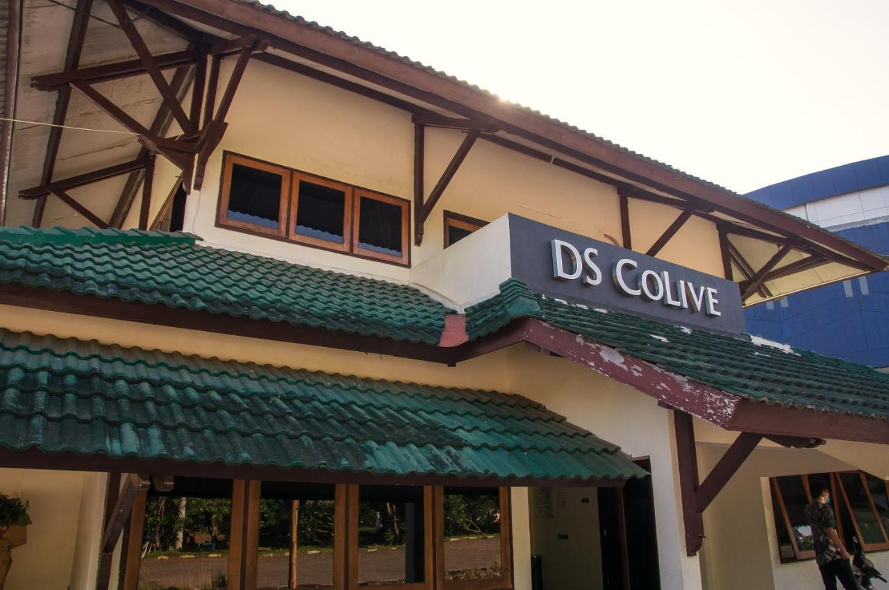 Ds Colive Marina Airport Hotel Semarang Buitenkant foto