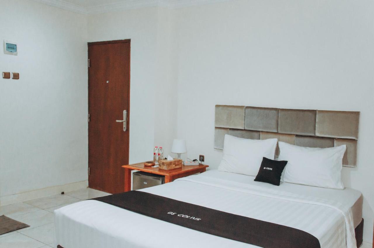 Ds Colive Marina Airport Hotel Semarang Buitenkant foto