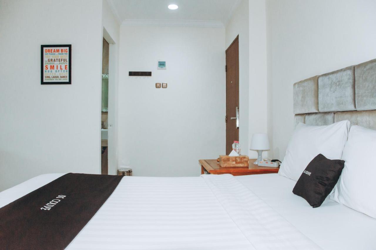 Ds Colive Marina Airport Hotel Semarang Buitenkant foto